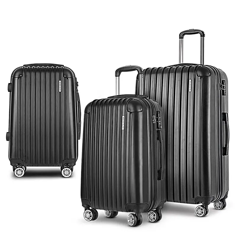 3-Piece Black Hardcase Travel Set With Spinner Wheels 1