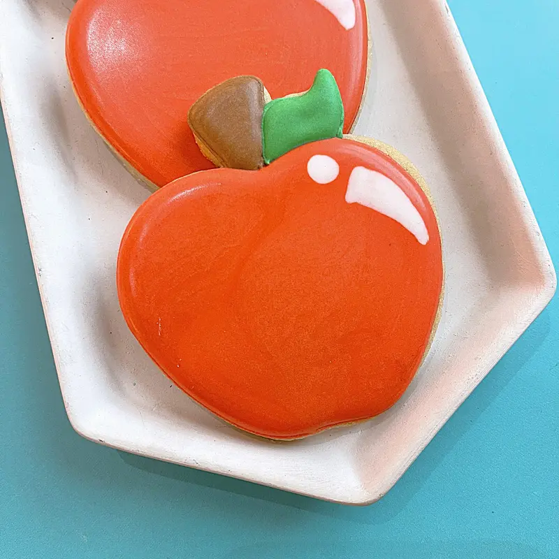 Apple With Stem And Leaf Cookie Cutter – Realistic Fruit Design 1