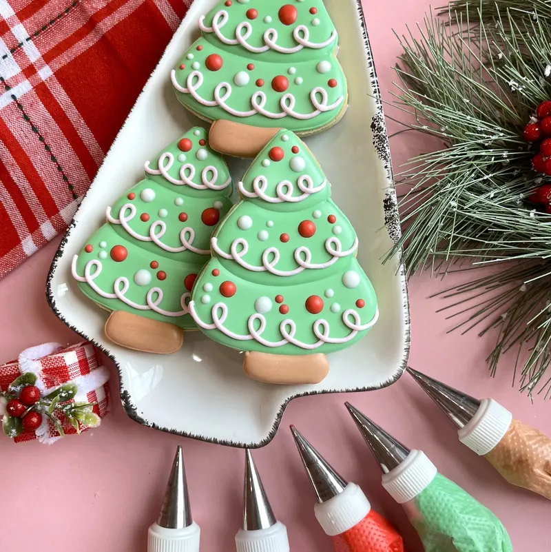 Christmas Tree-Shaped Cookie Cutter For Holiday Baking 1