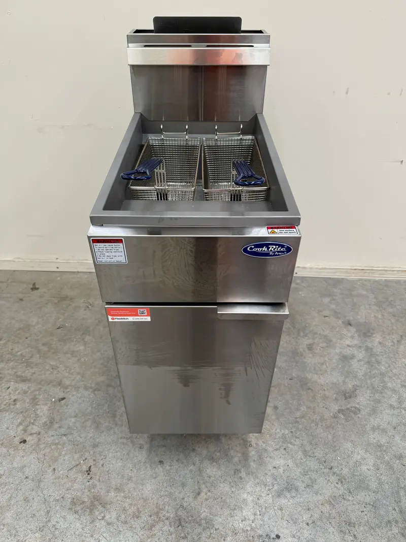 Cookrite Atfs-40 Natural Gas Fryer – Three-Burner Commercial Model 1
