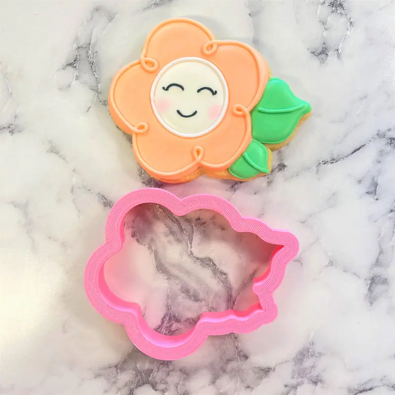 Daisy With Stem And Leaves Cookie Cutter – Botanical Garden Cookie Shape 1