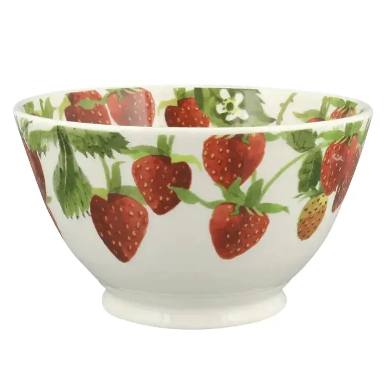 Emma Bridgewater Strawberries Medium Old-Style Bowl 1