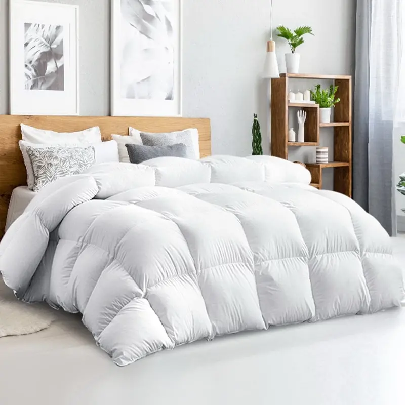 Giselle Bedding 500Gsm Goose Down & Feather Quilt – Queen 1