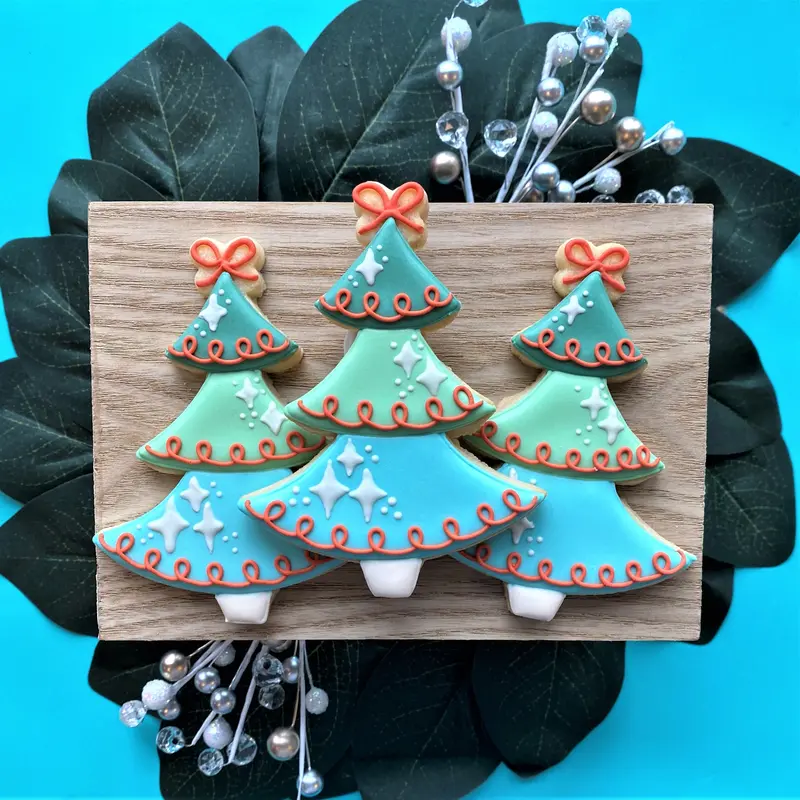 Heritage Christmas Tree Cookie Cutter 1