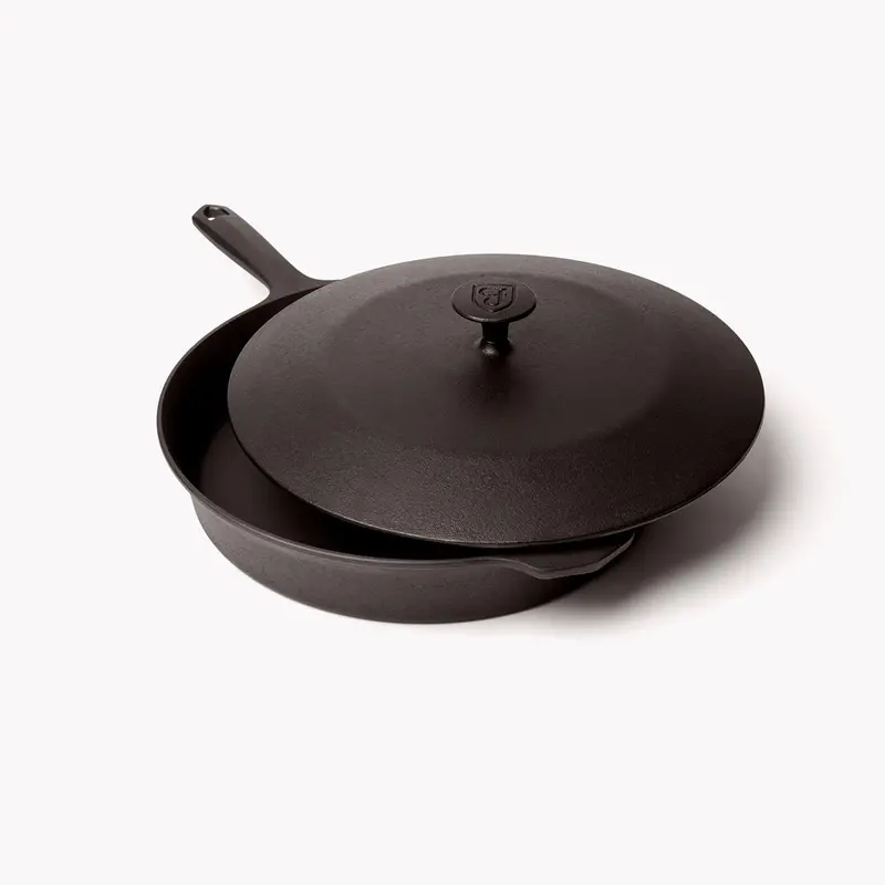 No. 10 Cast Iron Skillet With Tempered Glass Lid 1