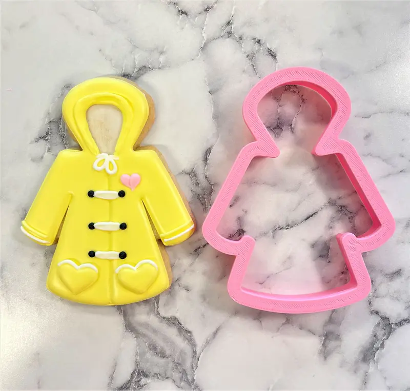Playful Raincoat Cookie Cutter – Adorable Wet-Weather Baking Shape 1