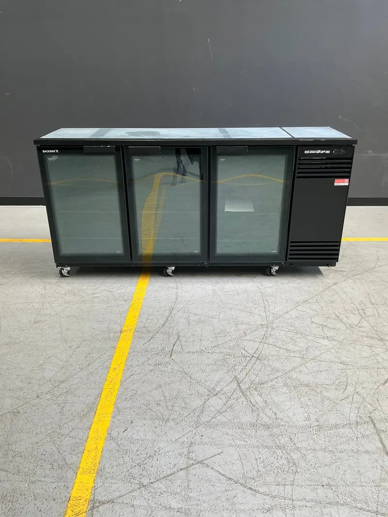 Skope Bb580X-3Sw Backbar Refrigerator – Three-Glass-Door Design 1