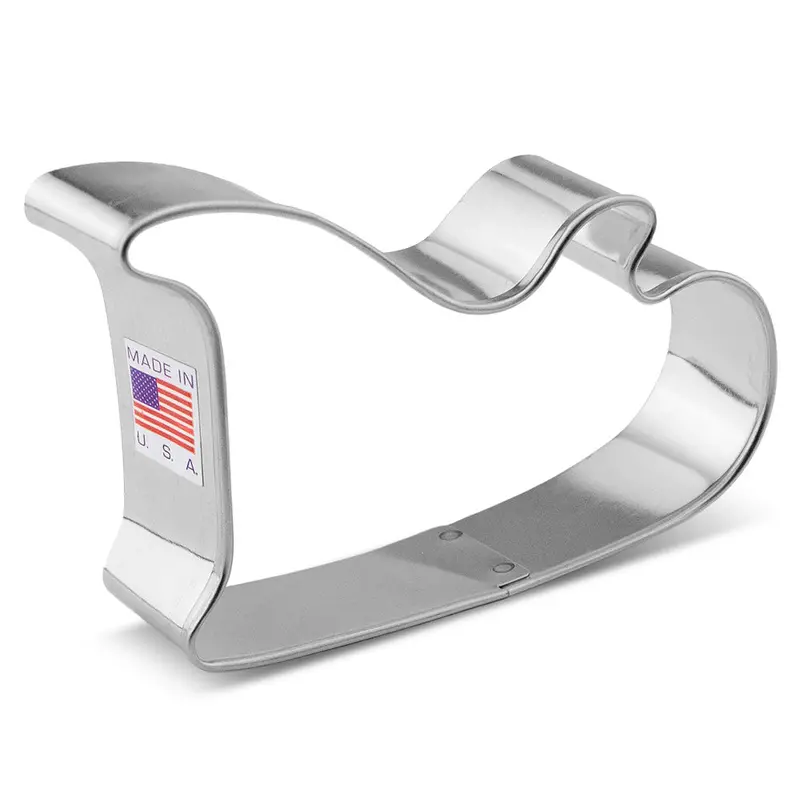 Sleigh-Shaped Holiday Cookie Cutter 1