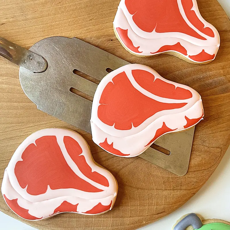 Steak-Silhouette Cookie Cutter For Grilling Themes 1