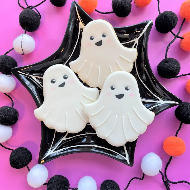 Timeless Ghost Cookie Cutter – Standard Size 1