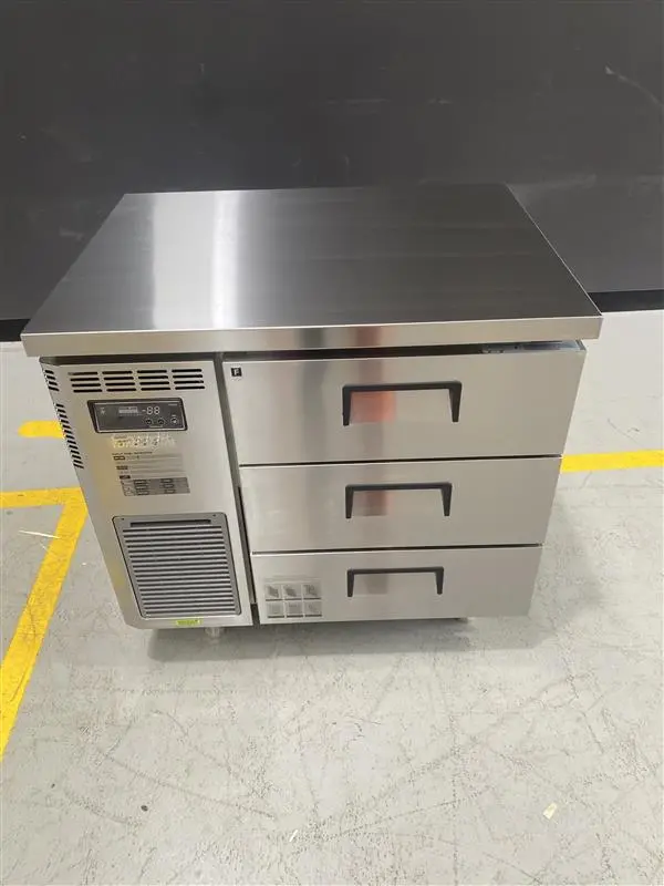 Turbo Air Kuf9-3D-3 Undercounter 3-Drawer Freezer 1