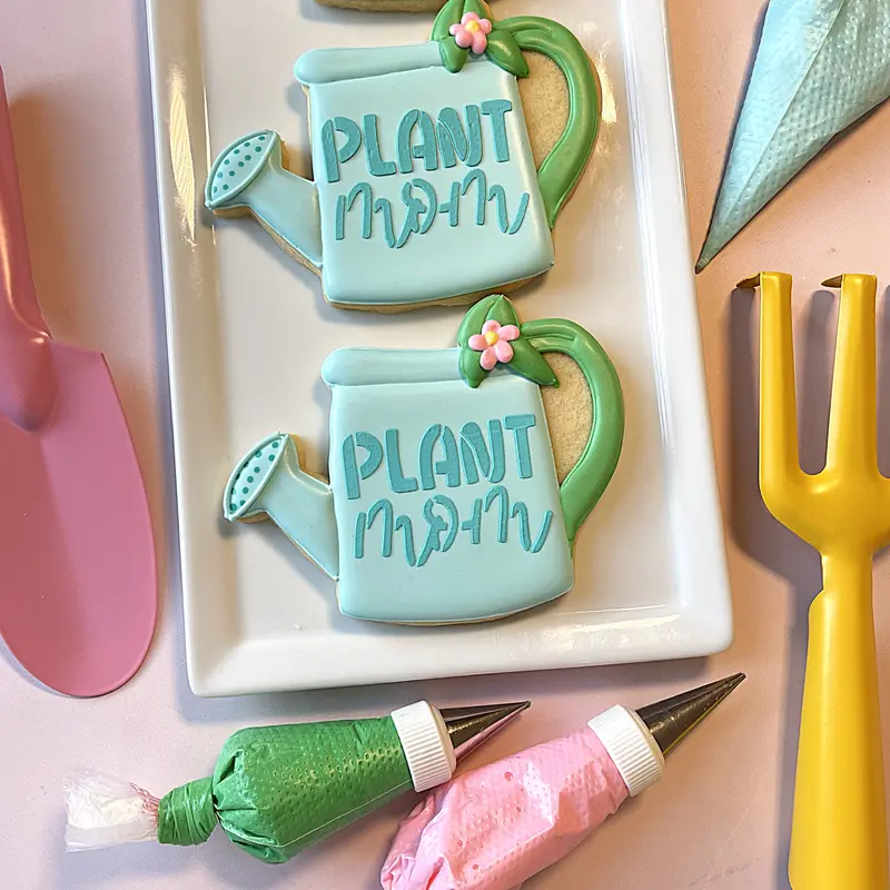 Vintage-Style Watering Can Cookie Cutter 1