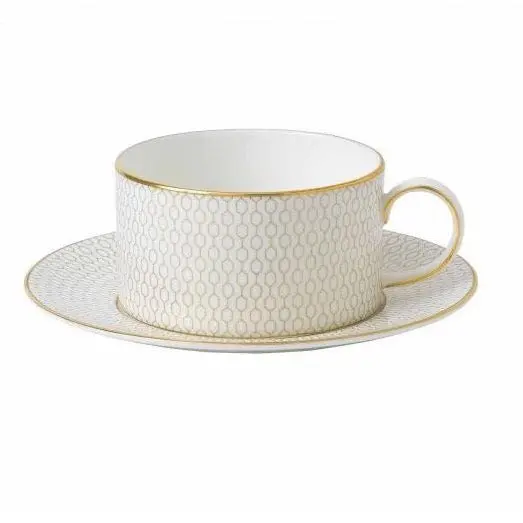 Wedgwood Gio Gold Teacup And Saucer Set – 4-Piece Collection 1