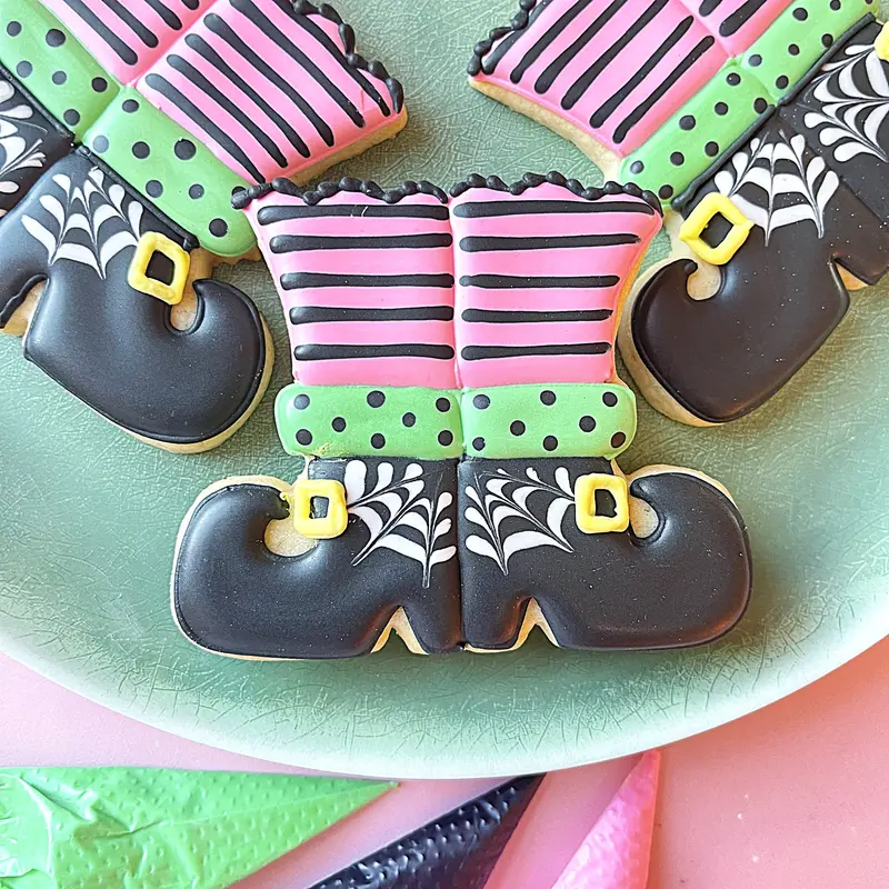 Witch Boots Cookie Cutter – Whimsical Fall & Halloween Shape 1